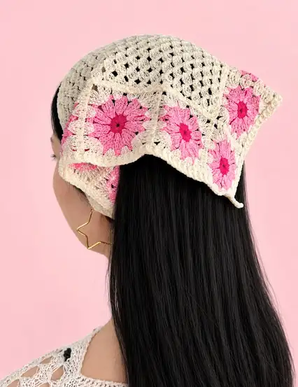 Fransız Pastoral Tarzı Tığ İşi Afrika Çiçekli Örgü Üçgen Pembe Bandana