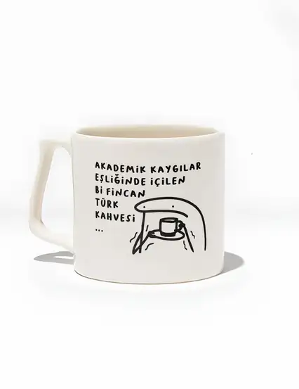 Akademik Kaygılar Eşliğinde içilen Türk Kahvesi Kupa Bardak