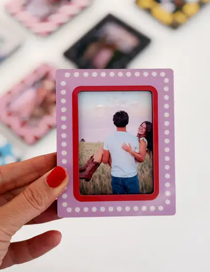 Celebrate Magnet Çerçeve Ve Kişiye Özel 4'lü Mini Fotoğraf Baskısı 6x9 cm