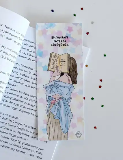 New Chapter  Kız Çizimli Kitap Ayracı
