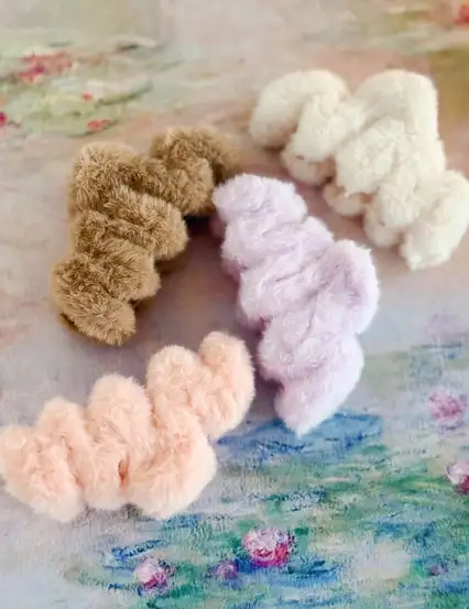 Peluş Yumuşak Tüylü Pastel Renkler Hediye Kıskaç Toka 1 Adet