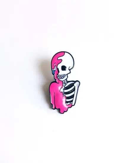 Pembe iskelet rozet