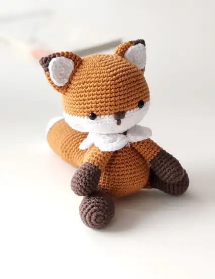 Amigurumi Sevimli Tilki Örgü Oyuncak (Hardal Rengi)