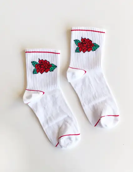 Çorap N075 Beyaz serisi -  Kırmızı Gül Çorap