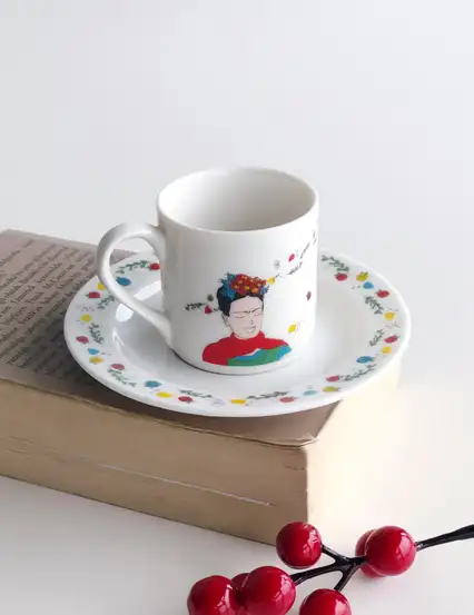 Frida Kahlo Mottolu Porselen Türk Kahvesi Fincanı