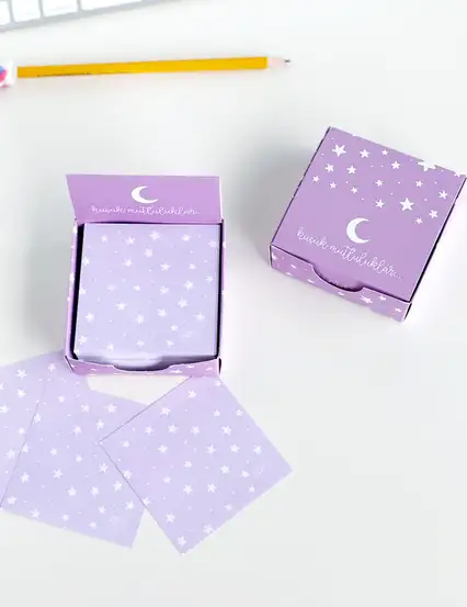 Küçük Mutluluklar Lila Küp Notluk