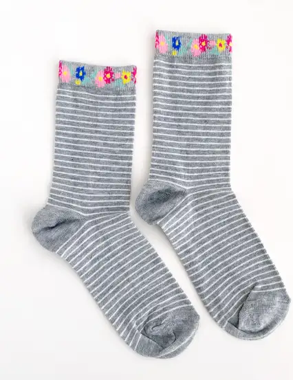 Çorap N309 - Koyu Gri Çiçekli Çorap