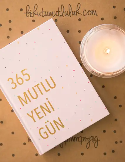 Bikutumutluluk Pembe 365 Mutlu Yeni Gün Ajandası (Tarihsiz Ajanda) İlk Göz Ağrısı