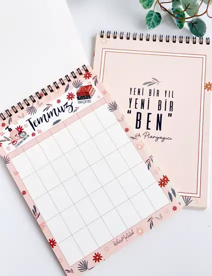 Yeni Bir Ben Aylık Planlayıcı Defter