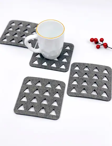 Gri Üçgen Keçe Bardak Altlığı ( 4lü )