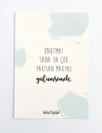 Sana En çok Yakışan Makyaj Gülümsemek Motto Kartı Kartpostal