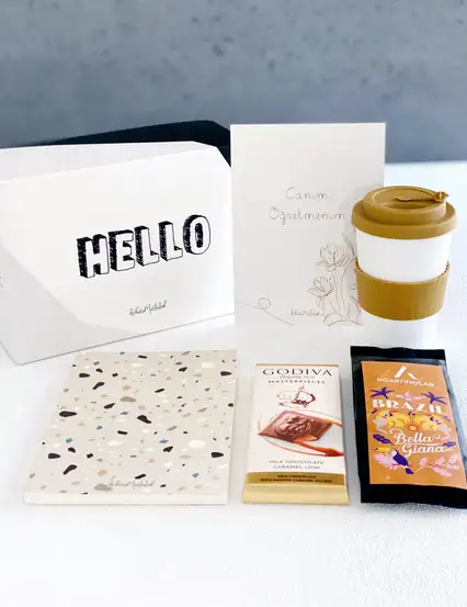 Gold Şıklığı Öğretmene Hediye Kutusu