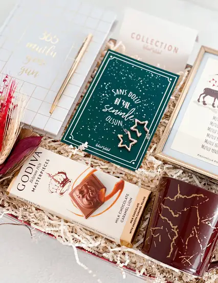Collection Bikutumutluluk Şans Dolu Bir Yıl Hediye Kutusu