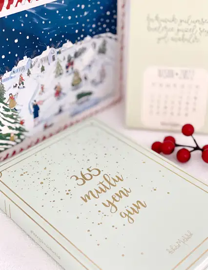 365 Yeni Gün Yılbaşı Hediye Kutusu