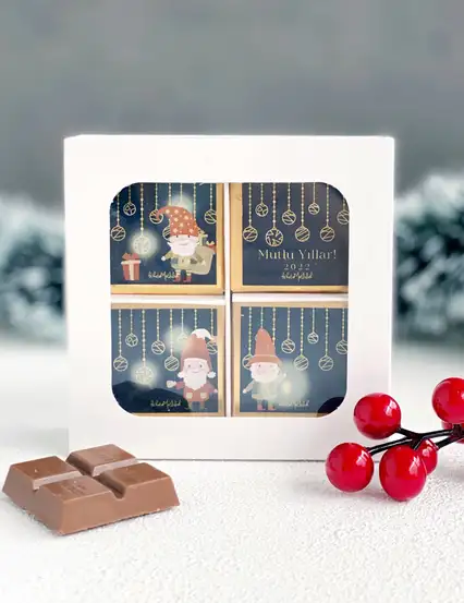 Yılbaşı Hediyesi Antep Fıstıklı Mutlu Yıllar Melodi Çikolata Hediye Kutusu (8'li)