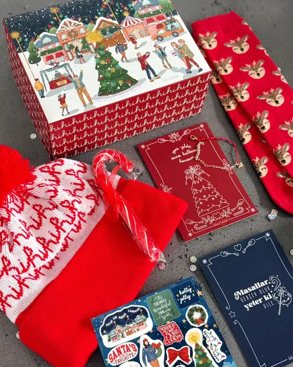 Yılbaşı Masalı Hediye Kutusu