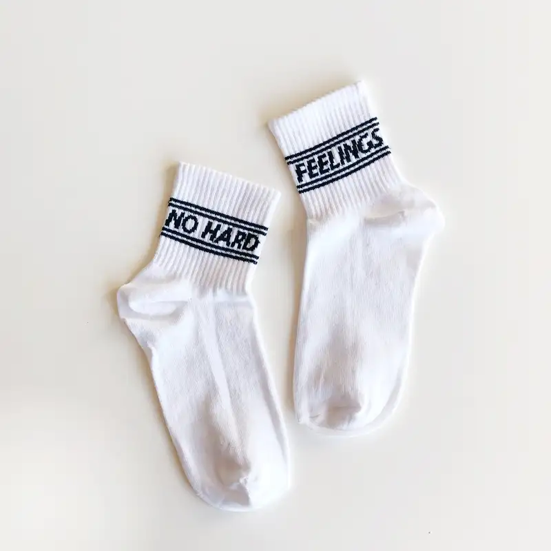 Çorap N071 Beyaz serisi - siyah çizgili No hard Feelings çorap