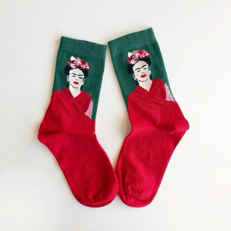 Çorap N023 Frida Kahlo  Serisi - Yeşil & Kırmızı Renkli Portre Çiçekli Frida Çorap