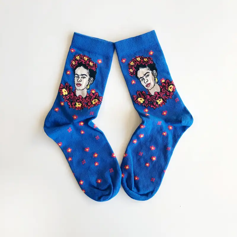 Çorap N025 Frida Kahlo Serisi - Mavi Renkli Portre Çiçekli Frida Çorap