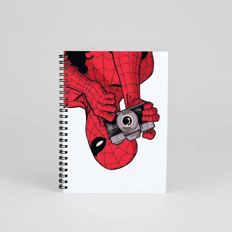 N0114 A5 Tasarım Spiralli Defter - Spiderman Fotoğraf Makinesi