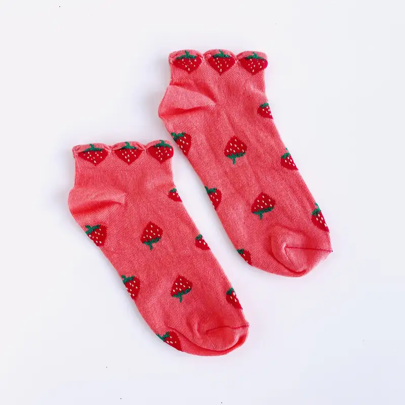 Çorap N237 - Çilekli Kırmızı Bilek Çorap